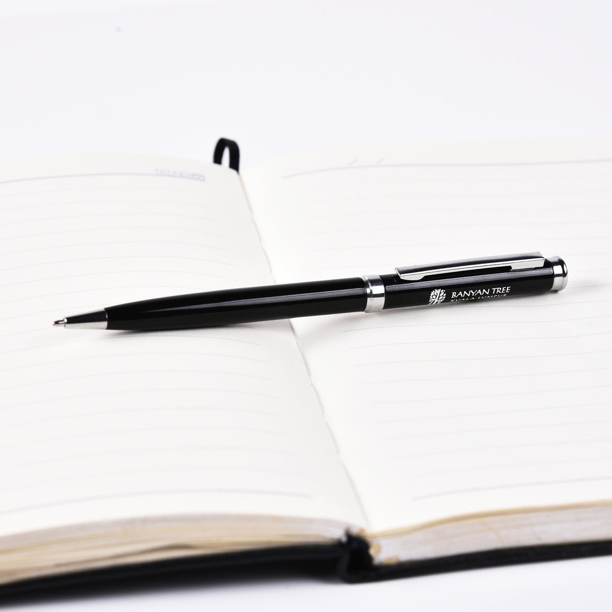 Stylo à bille torsadé en acier inoxydable