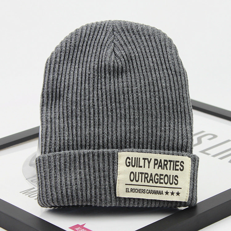 Bonnet avec logo d'étiquette