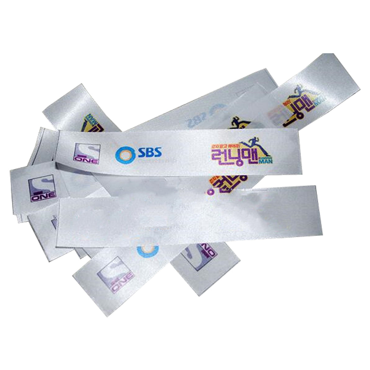 Étiquettes de vêtements à coudre