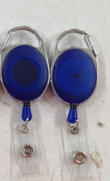 Porte-badges rétractables robustes