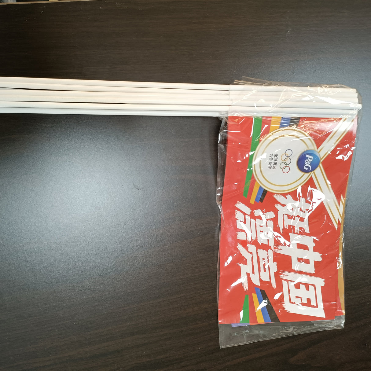 Petits drapeaux en papier