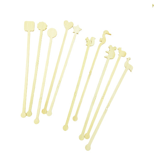 Bâtonnets à cocktail en bois en forme de cœur