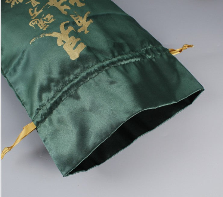 Pochette à cordon antitache