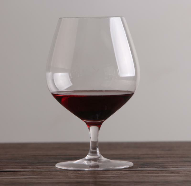 Personnaliser des verres à vin - Par bateau