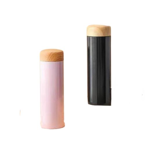 Gobelet en céramique avec couvercle en bambou