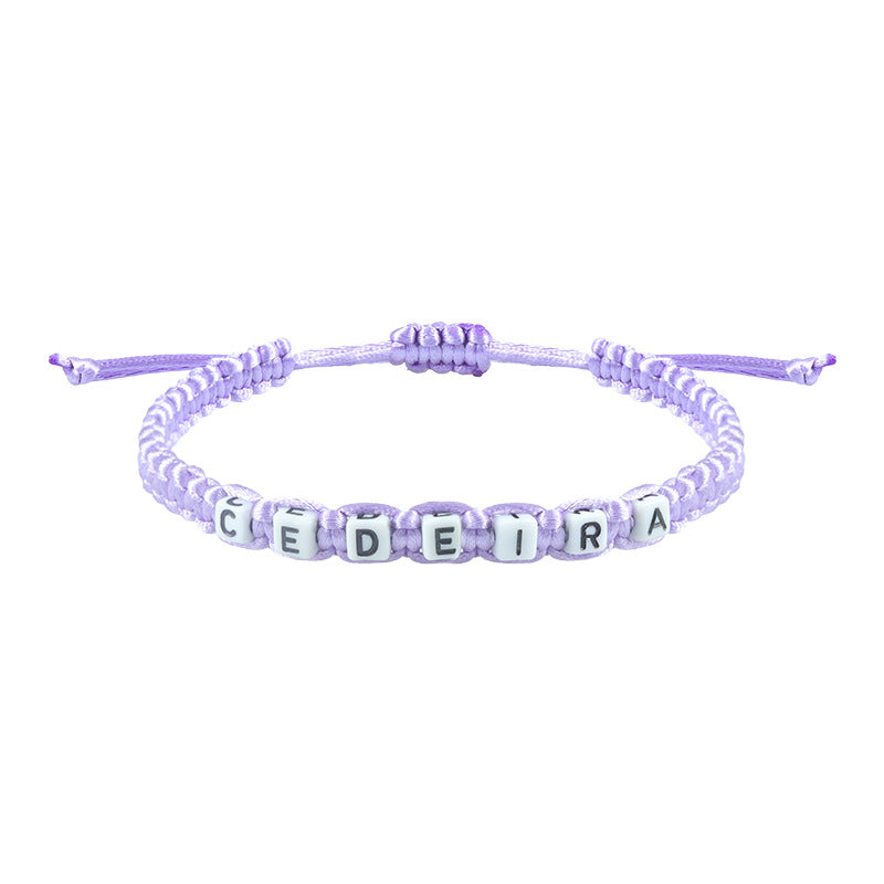Bracelet tissé avec lettres