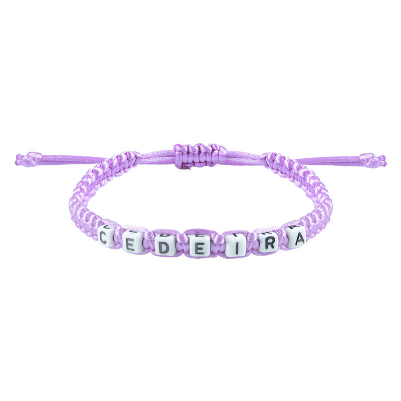 Bracelet tissé avec lettres