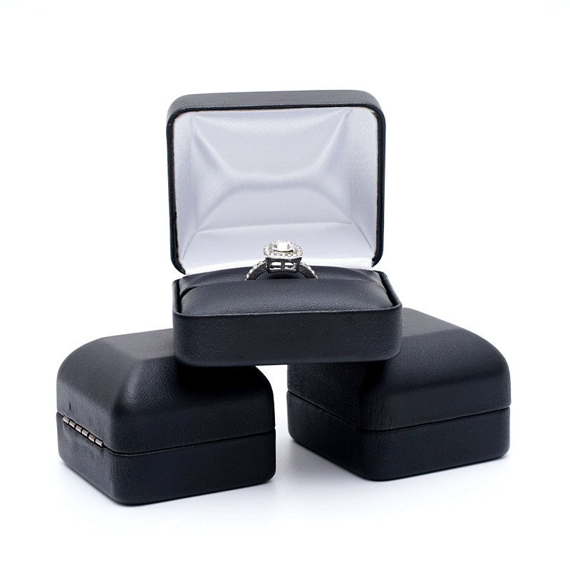 Boîte à bijoux en polyuréthane