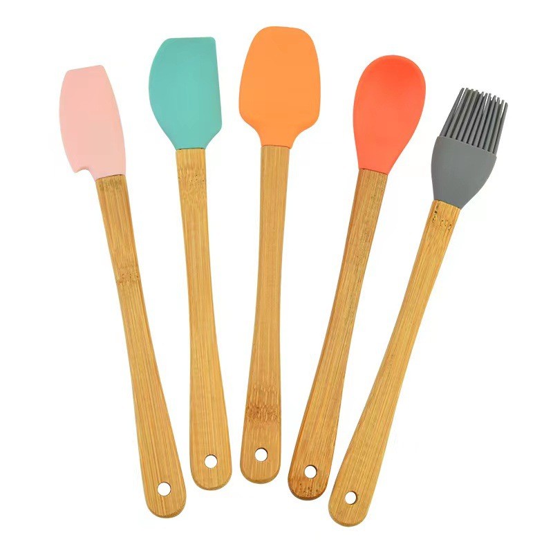 Ensemble de grattoirs à crème