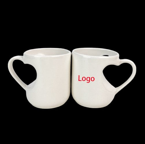 Tasse en céramique en forme de cœur