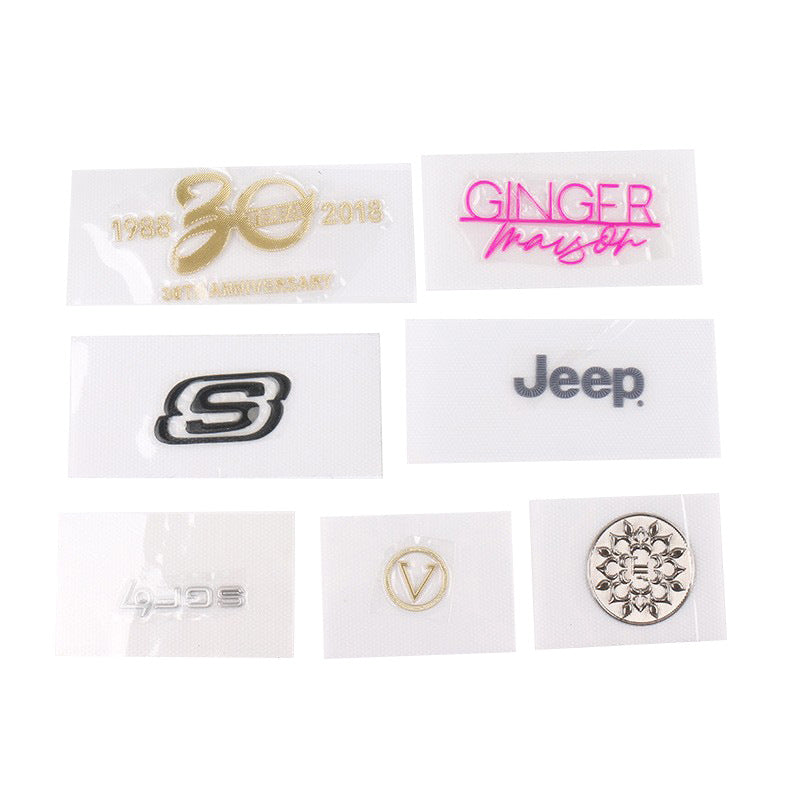 Étiquettes de transfert thermique en silicone 3D personnalisées