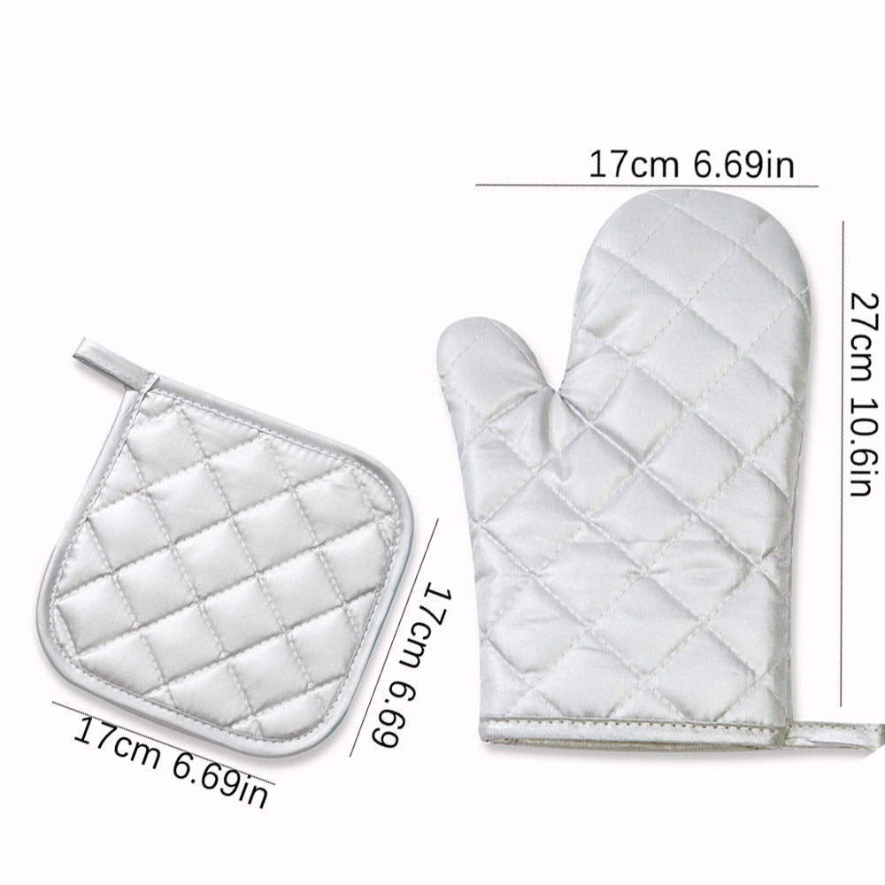 Ensemble de gants de cuisine et maniques