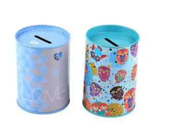 Tirelire en fer blanc