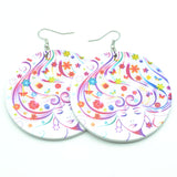 Pendientes redondos de madera con dije africano 