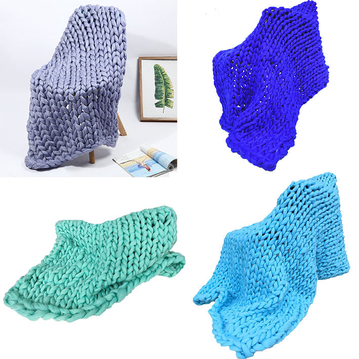 Couverture en fil épais tricoté à la main 