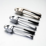 Hachoir à ail en métal avec éplucheur et brosse 