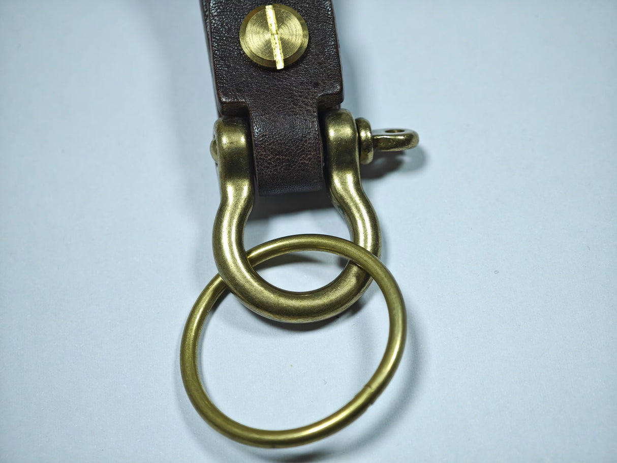 Porte-clés en cuir véritable avec anneau en cuivre 