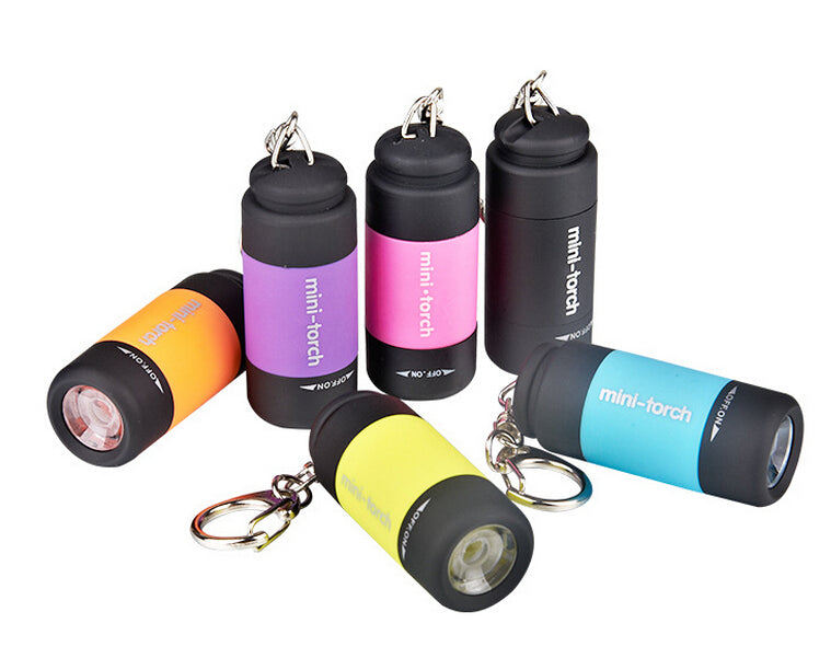 Porte-clés en similicuir avec lumière LED 