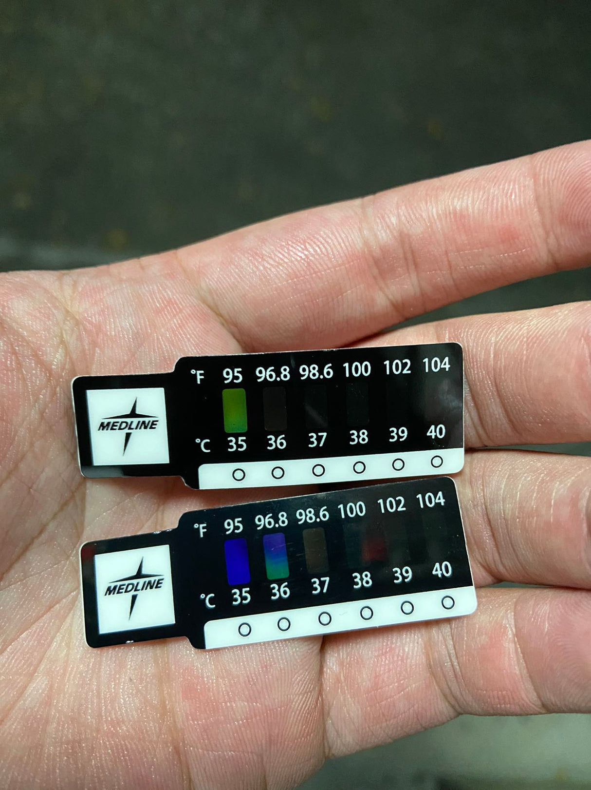 Bandelette de thermomètre frontal 