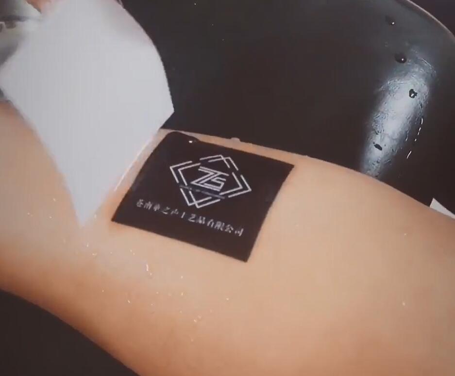 Tatouage couleur personnalisé 