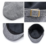 Béret tricoté de couleur unie 