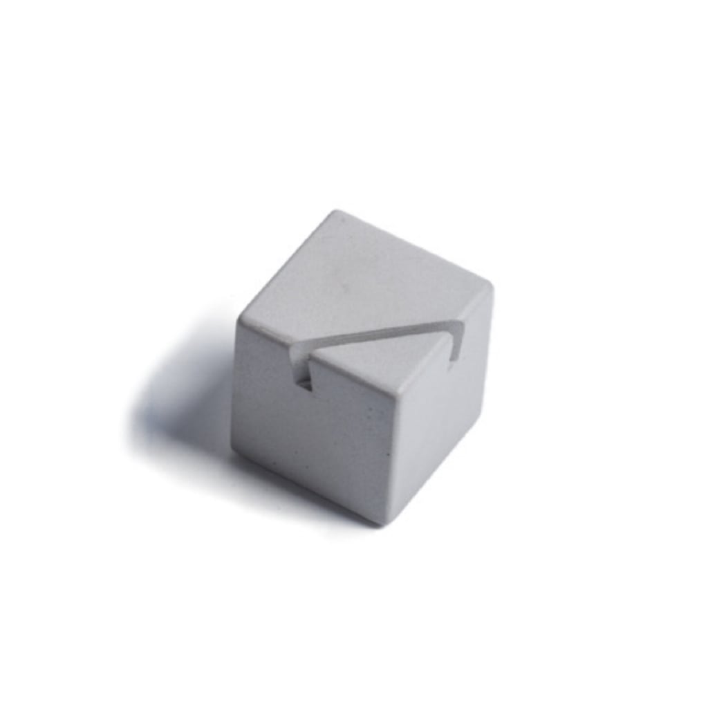 Petit porte-cartes en béton 