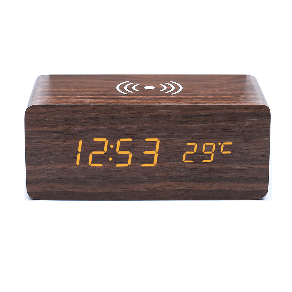 Horloge de chargement sans fil en bois à LED 