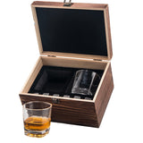 Coffret en bois avec verres à whisky 