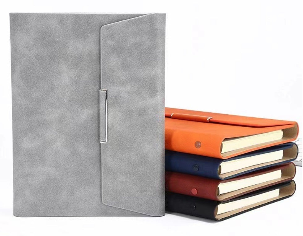 Classeur en cuir synthétique format A5, 3 volets et 6 anneaux 