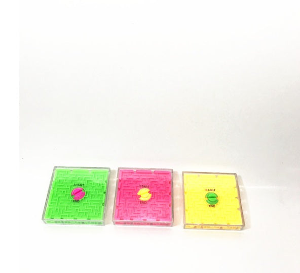 Jouet labyrinthe de 7 cm 