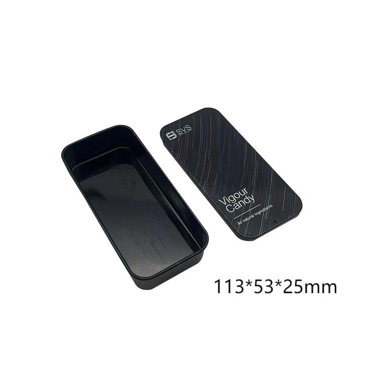 Petite boîte en fer blanc 