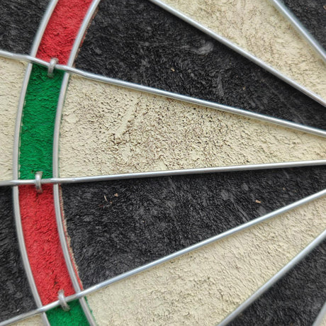 18 Inch Natural Sisal Dartboard Set With 6 Steel-tip Darts - By Boat